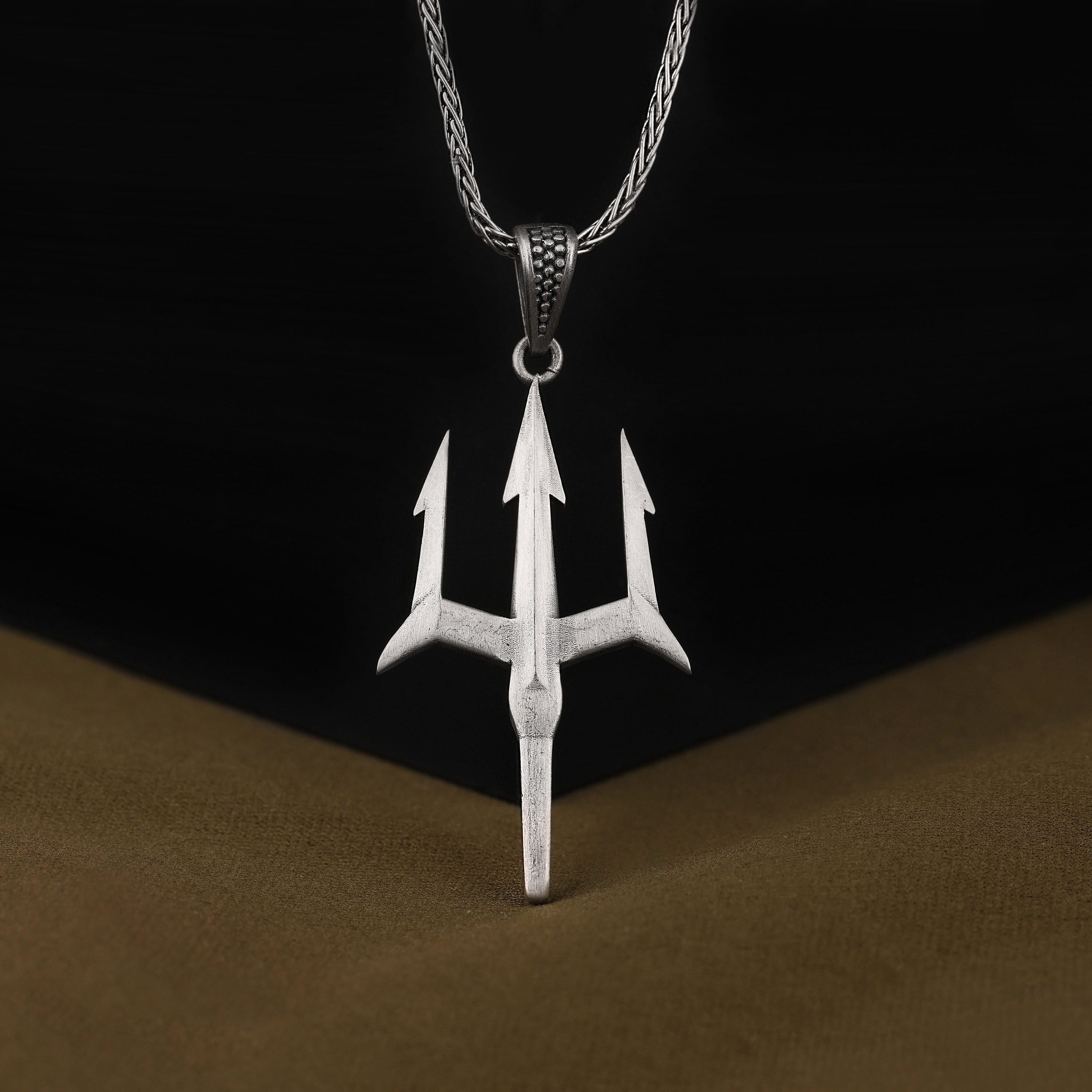 ポセイドンのトライデントネックレス、925スターリングシルバー