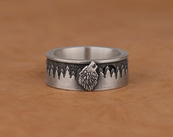 Wolf Howling in the Woods Silver Band Ring, 925 Sterling Silver Nature Inspired Ring, Gift for him, Unusual and Unique Forest Ring