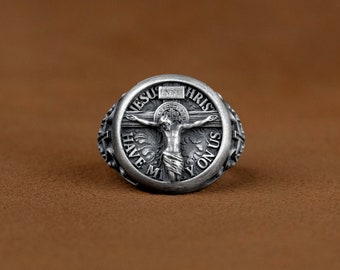 Pierścień z Jezusem Chrystusem, katolicki krzyż sygnet srebrny pierścień, oksydowany srebrny Jezus z ukrzyżowaniem męski pierścień, srebrna katolicka biżuteria prezentowa