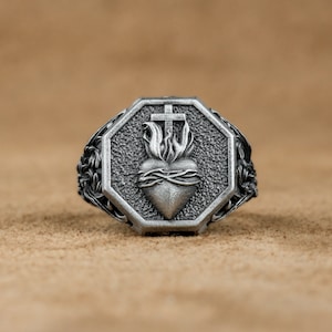 Anillo de plata del corazón sagrado, Anillo de sello del Sagrado Corazón cristiano con cruz, Joyería católica personalizada, Anillo del Sagrado Corazón de Jesús, Regalo para hombres