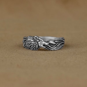 One of a Kind Ouroboros Wolf Eating Its Tale ring in 925 Sterling Silver, Unique Mythological Animal Ring, Statement Ring, Engagement Band