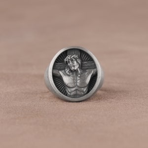 Engraved Crucifixion of Jesus Ring, Jesus Christ with Cross Oxidized Silver Ring, Christian Statement Ring, Religious Ring, Messiah Ring