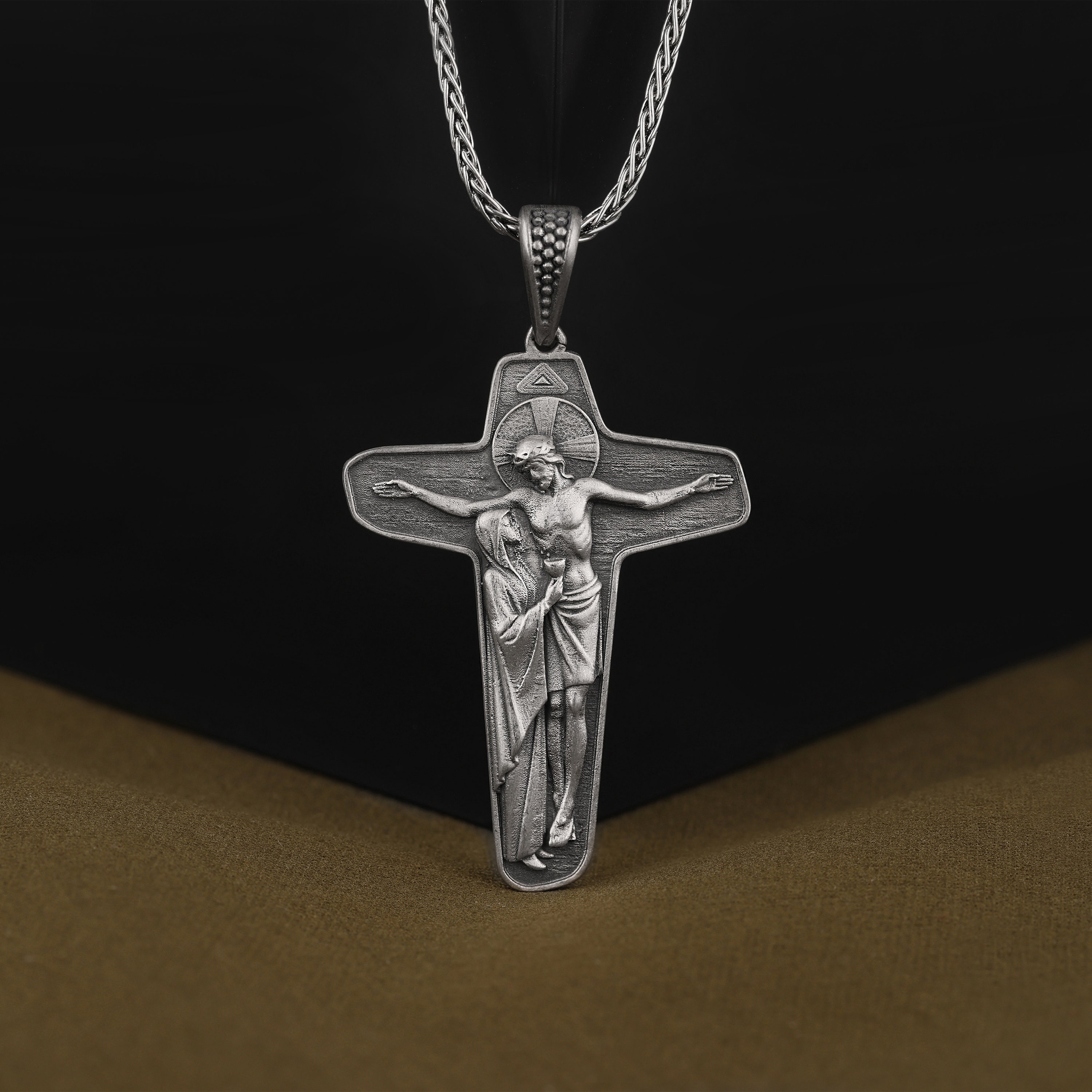 Orecchini A Cerchio Unisex A Forma Di Bara E Croce – Argento 925 Gotico