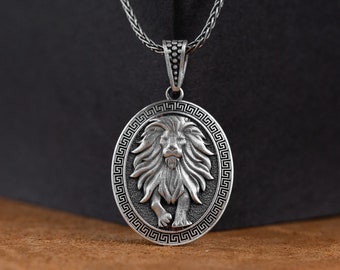 Srebrny spersonalizowany wisiorek lew, srebrny naszyjnik męski lew, grawerowany naszyjnik zodiakalny lew, prezent dla chłopaka, srebrny prezent lew