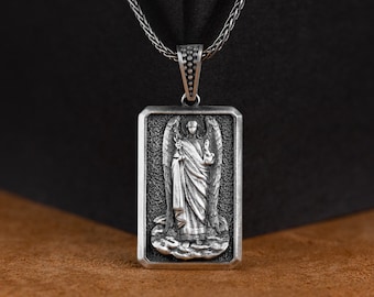 Colgante de San Gabriel, Collar de plata personalizado de San Gabriel Arcángel, Regalo de plata cristiano, Colgante de medallón de San Gabriel personalizado