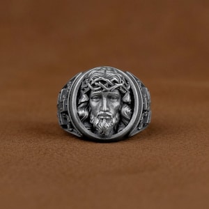 Jesus Men Ring, Jesus with Crown of Thorns Men Sterling Silver Ring, Jesus with Cross Engraved Signet Ring, Christian Men Ring, Faith Ring
