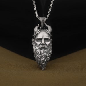 Pingente Mimir the Celtic Fea God of War, colar de cabeça Mimir 3D realista, presente de aniversário legal gamer geek, colar de prata esterlina oxidada