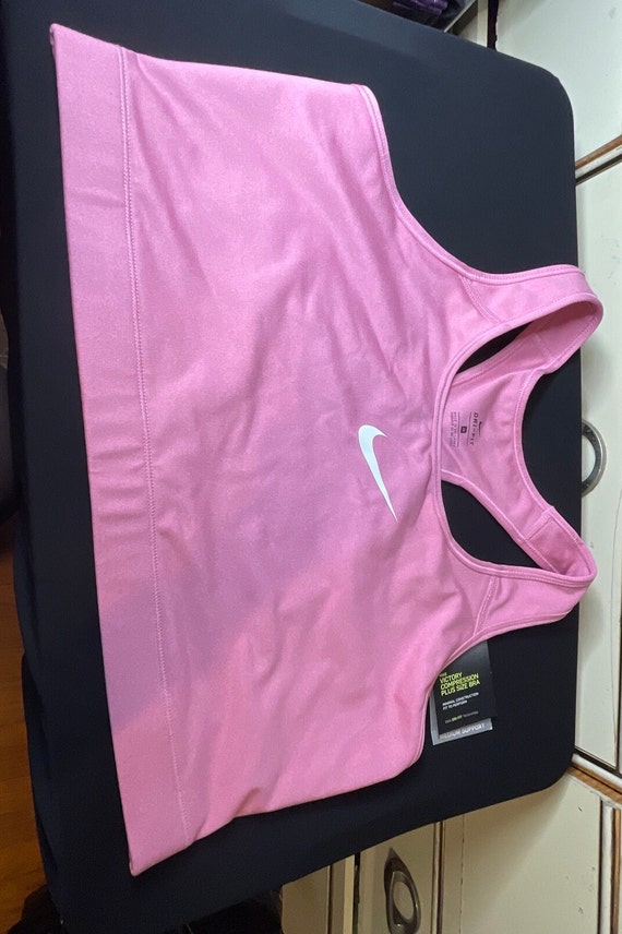 NWT Women's Nike Victory Compression Pink White Sports Bra Plus