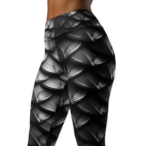 Black and Silver Dragon Scales High Waist Yoga Leggings, Dragon Scales Yoga Pants