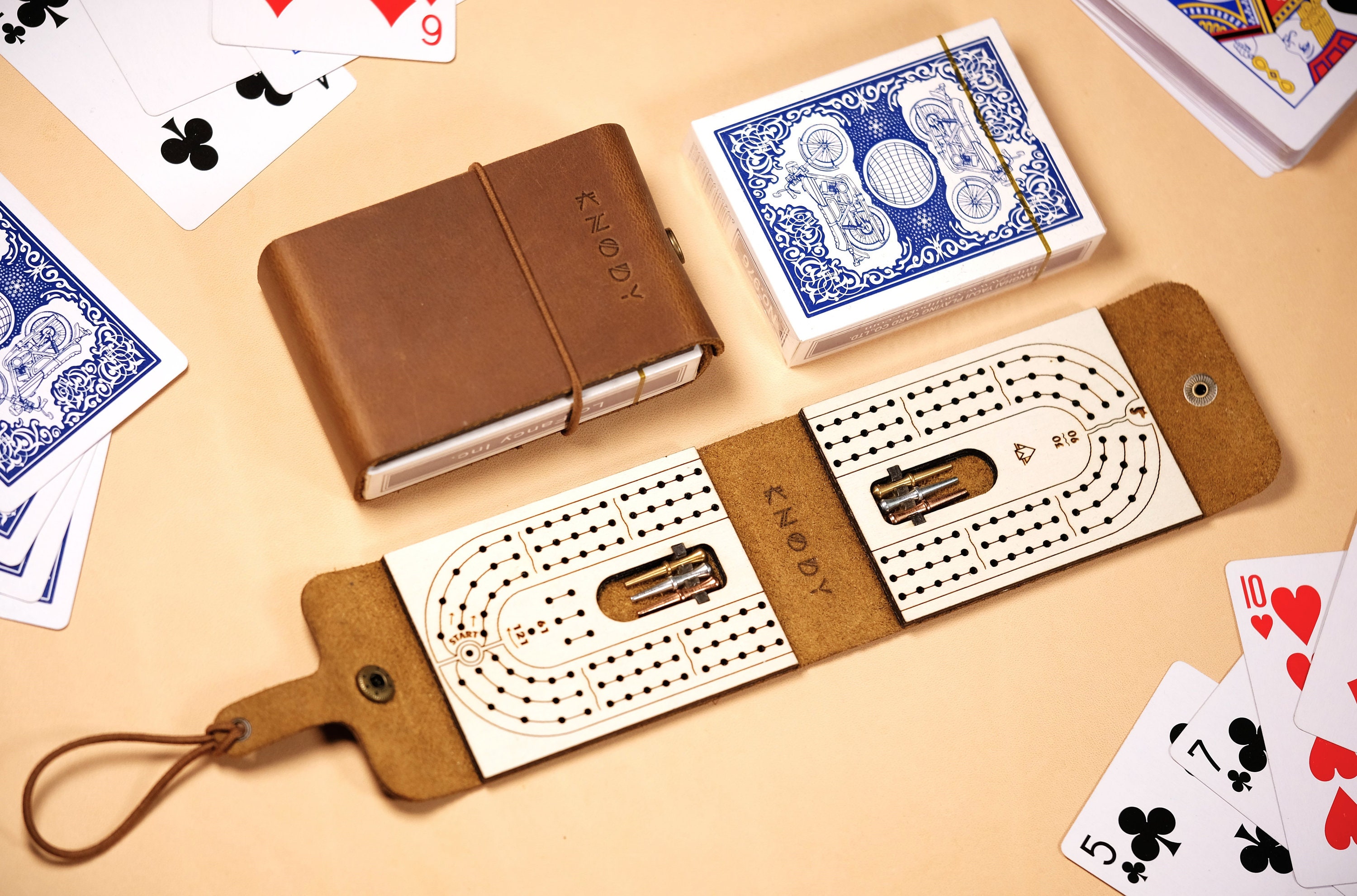 KNODY ultimatives Leder | Wickelbrett | Reise-Cribbage-Brett