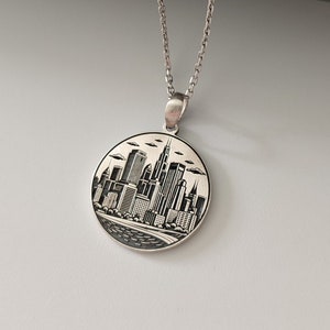 Chicago skyline necklace, Cityscape pendant, Urban architecture jewelry, Windy City charm, Chicago gift, Elegant urban necklace, architect