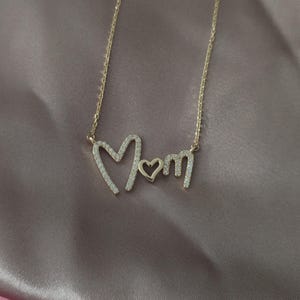 Collier maman en argent, collier maman, cadeau de fête des mères, collier minimal pour les mamans, cadeau parfait pour maman, cadeau nouvelle maman, cadeau pour maman,