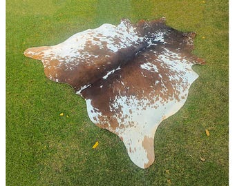 Tappeto in vera pelle di mucca, tappeto in pelle di mucca marrone e bianco, tappeti in pelle di mucca tricolore, tappeto in pelle