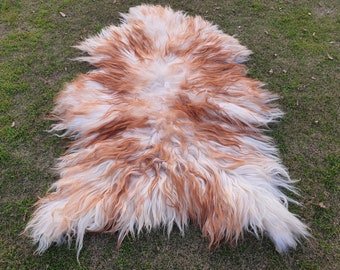 Mattor i äkta fårskinn - 1,2 m x 0,6 m naturlig fårpäls - fårhår på skinn bruna/röda vita mattor lammpäls - fluffiga mattor med långt hår