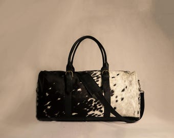 Personalisierte Große Rindsleder Duffel Bag-Unisex Schulter Seesack-Real Rindsleder Reise Duffell Bag-Handmade Hair-On Ledertasche-Ideales Geschenk