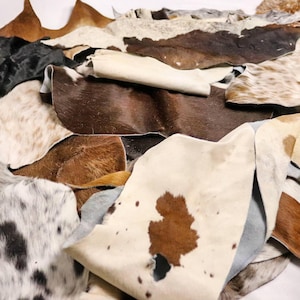 Paquete de 1 kg de restos de piel de vaca, material de desecho de piel de vaca, piezas cortadas de piel de vaca con pelo para artes y manualidades, tamaño pequeño, mezclado en colores