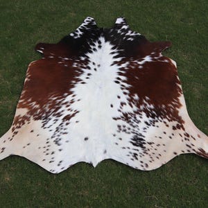 Brown and White Cowhide with Hair On Luxury Genuine Cowhide Skin Rug Cowhide Rug for Western Home Decor Large Cow Rug Cowhide Floor Area Rug