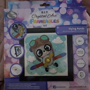 Kit parziale di pittura a diamante con cornice Craft Buddy Kit carino aereo panda volante 16 cm x 16 cm