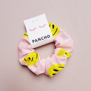 Happy Scrunchie Collection | Must Have | Hair Tie | Hair Scrunchy | Ponytail Holder | Gift Idea | Scrunchie Smiley | Scrunchies | Trend