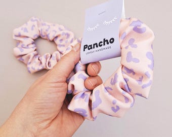 Happy Leo Scrunchie Hair Tie | 90s Retro Hair Accessory | Hair Tie | Gift for Girlfriend | Must-Have for Women | Elastic Hair Band | Trendy