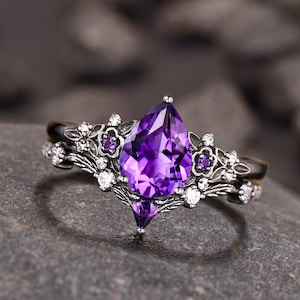 Gothic Black Gold Pear Shape Amethyst Engagement Ring Set, Black Floral Promise Ring Set Unique Rhodium Black Witchy Ring Bridal Set Gift