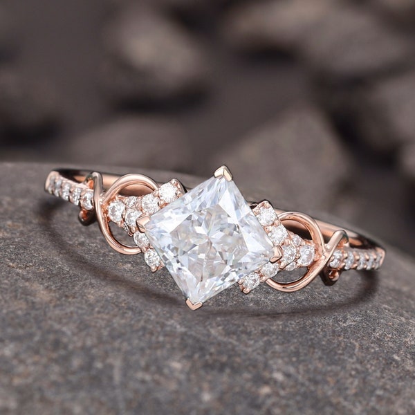 Bague de fiançailles en moissanite de coupe princesse Bague de fiançailles unique en or rose, bague de mariée en diamant délicat, bague torsadée, bague de promesse, cadeau d'anniversaire