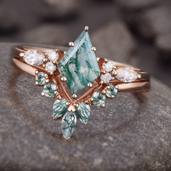 Vintage kite cut green moss agate engagement ring set, 14k rose gold marquise cut Moss agate ring for women, unique bridal wedding ring set