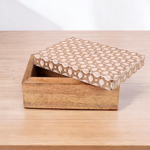 Handcrafted Wooden Keepsake Box with Lid | Rustic Farmhouse Carved Storage Box | Ideal for Crafts, Art, Hobbies, and Home Decor.