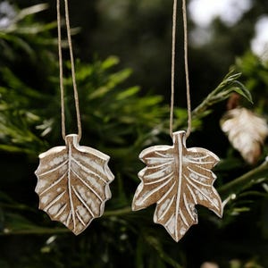 Set of 2 Whitewash Wooden Leaf Ornaments, Rustic Holiday Home Decor