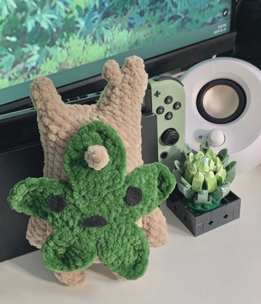 Fibrefriend Patterns Leaf Friend Pattern | Intermediate Crochet/amigurumi Instructions ...