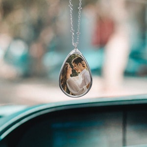 Personalized Car Charm Oval Name Necklace Gift Custom Pendant Jewelry Customized New Car Accessories Photo Picture Rear View Mirror Image