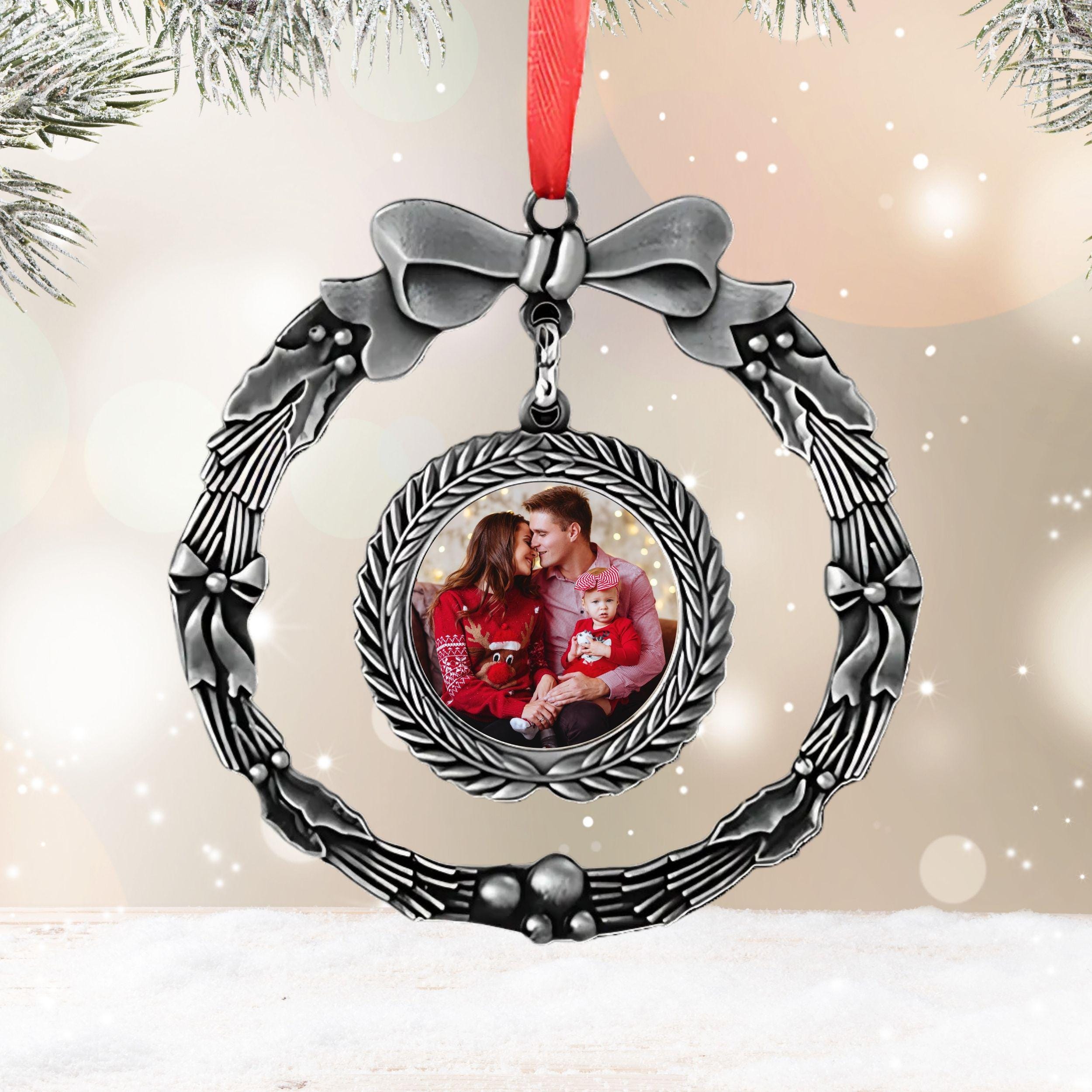 Event - Christmas 3D Crystal Effect Couple Sitting On Moon - Personalized Acrylic Orname Ornament Custom Shape