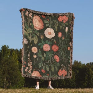 Cottagecore Coperta floreale intrecciata Arazzo vintage Appeso Boho Home Decor Coperta in cotone Cozy Throw Wildflower Jacquard con frange Regalo per lui e per lei Coppia