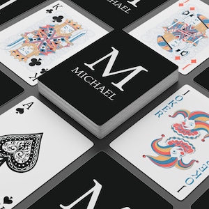 Cartas de baralho personalizadas com monograma, nome inicial personalizado, baralho de pôquer, presente para noite de jogos, aniversário de casamento, ele, pai, padrinhos, lembrancinhas de solteiro