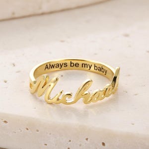 Anillo con nombre personalizado, banda personalizada grabada, joyería delicada, regalo para dama de honor, mujeres, su mamá, apilable, delgado, simple, minimalista, plata, oro