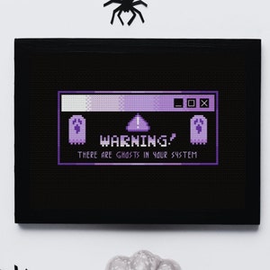 Achtung! Es gibt Geister in Ihrem System Kreuzstichmuster / Halloween Kreuzstich,Geist Stickerei,Computer Xstitch,Moderne Needlepoint