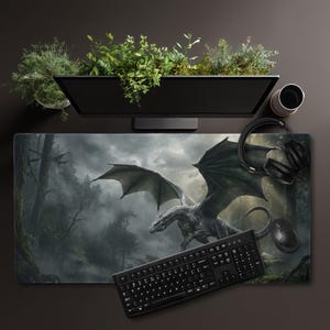 Drakfantasi lekmatta dungeon fantasy rollspel skog vingar majestätisk silver forntida fjäll förtrollad folio tärningsmästare extra stor