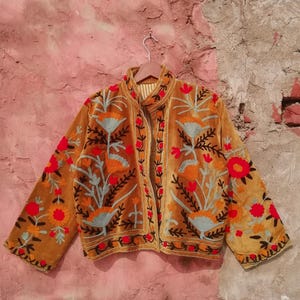 Chaqueta de terciopelo bordada Suzani: abrigo corto bohemio