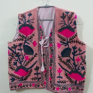Suzani Vest Cot, Artistic Hand-Embroidered Vest for Everyday Wear, Thoughtful Gift for Free-Spirited Souls