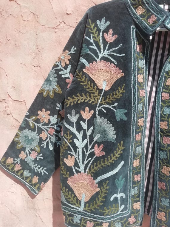 スザニ刺繍ベルベットジャケット：手作りの軽量ファッションウェア