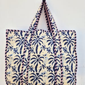 Tragetaschen Indische gesteppte Handtaschen - Stilvoll und einzigartig für den täglichen Gebrauch - Perfektes Geschenk für Geburtstage oder besondere Anlässe