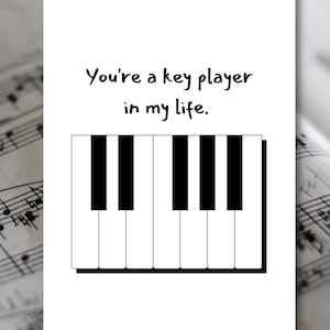 Biglietto d'amore carino, per musicista, tastiera del pianoforte, tastierista, note musicali, accordi musicali, melodia, sinfonia, San Valentino, progettato da StudioShine