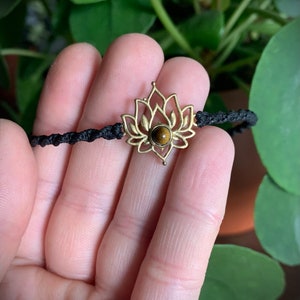 Mikro-Makramee-Armband, Boho-Schmuck, ethnischer Schmuck