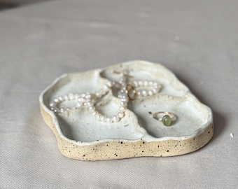 Keramikständer mit vier Fächern - für Schmuck, Schlüssel, Dekotablett, handgemachte Keramik