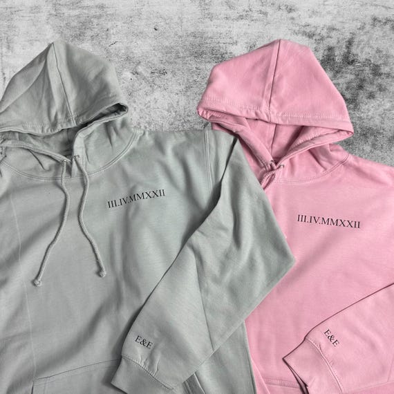 Sweats à capuche personnalisés avec date et chiffres romains