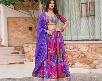 Lehenga Choli floral morado radiante con pantalón y dupatta / Traje de boda modesto para dama de honor