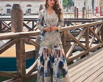 Conjunto Sharara azul: bordado a mano con efecto espejo, chaqueta indo-occidental