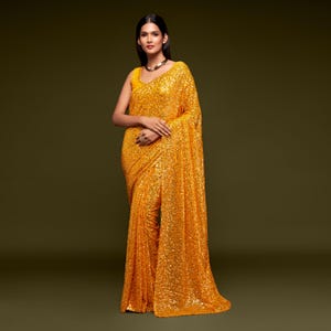 Gelbe Georgette Saree Set: Faden- und Paillettenstickerei, vorgenähtes indisches Outfit