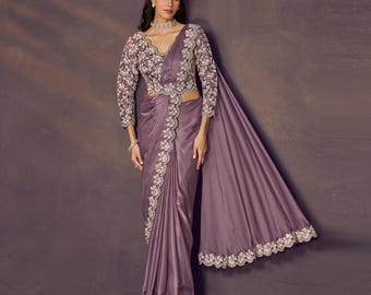 Betoverende lavendelsatijn zijden sari met spiegelsteen Handwerk appliqué bloemenblouse Banarasi-zijde bruiloft cocktailjurk ontwerper