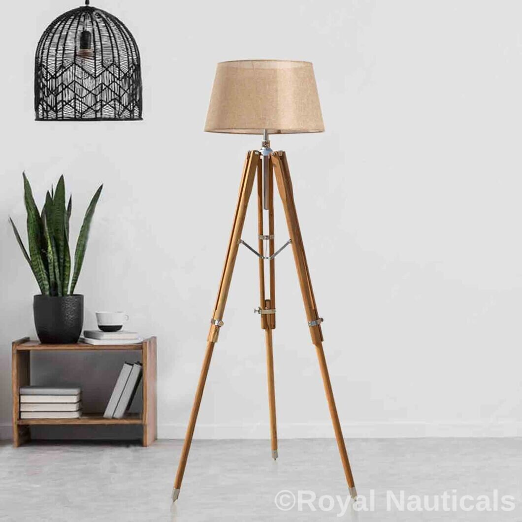 Surveyor 2024 tripod lamp